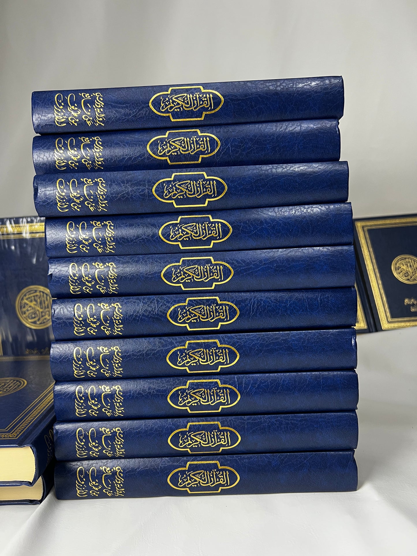 باقة 10 مصاحف 14/20  (جودة عالية)